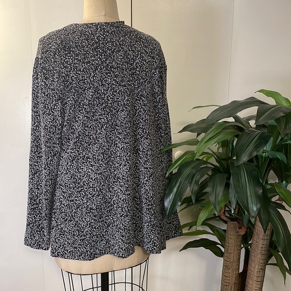 Alex evenings 2 piece tank and cardigan set in shimmery black and white - Picture 7 of 10